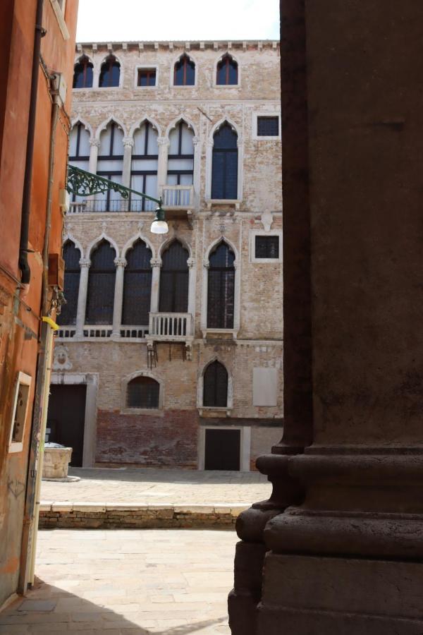 Honeymoon Venice Exterior photo