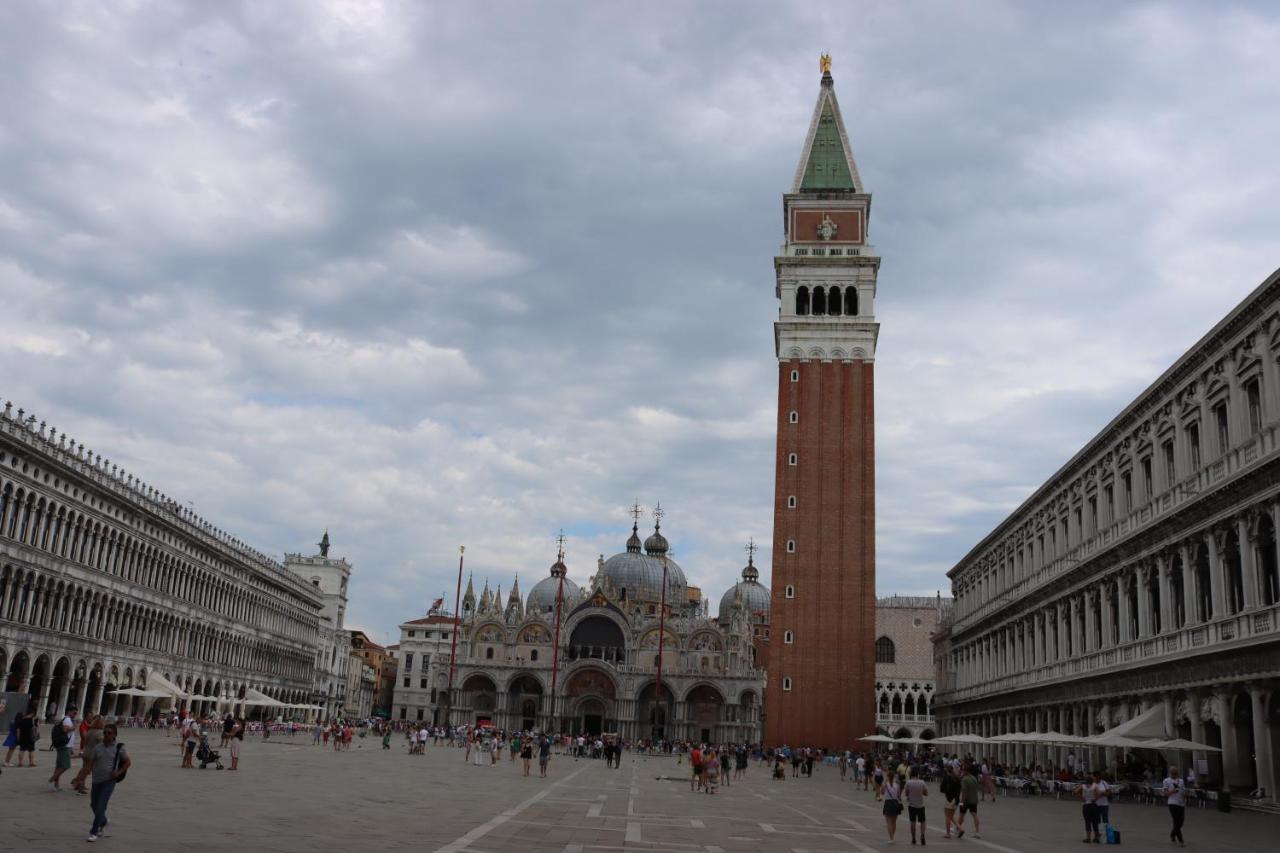 Honeymoon Venice Exterior photo
